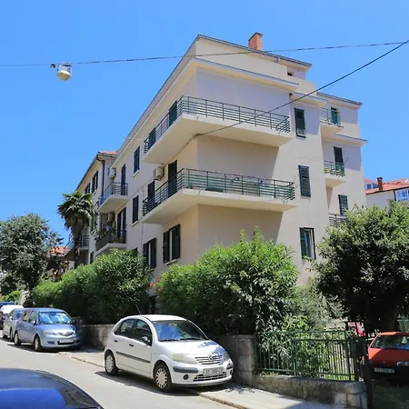 With Wifi - 21557 Lägenhet *